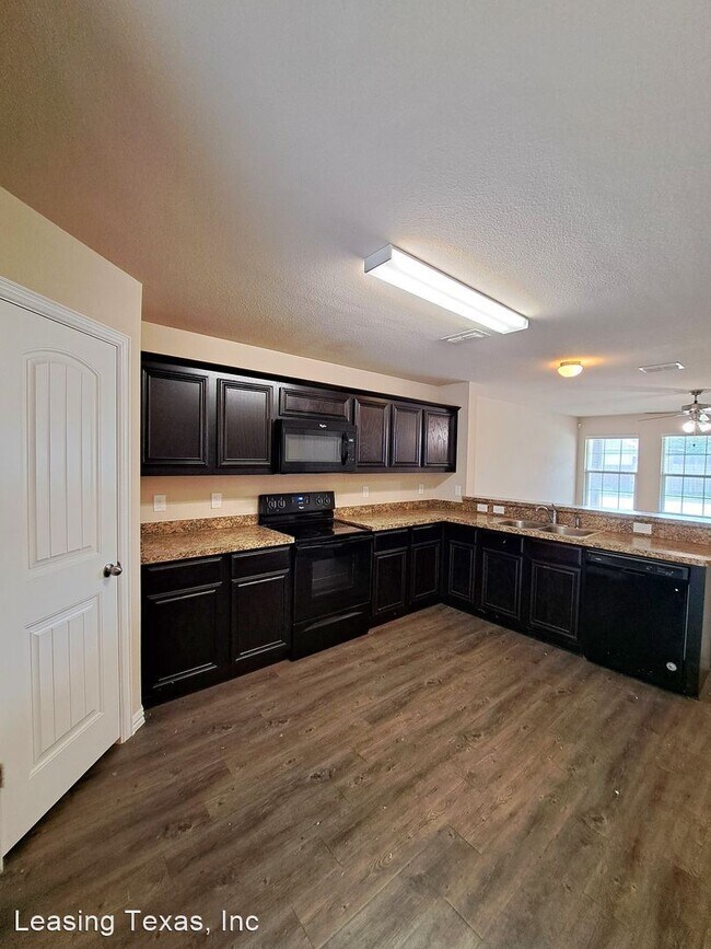 Building Photo - 3 br, 2.5 bath House - 749 River Hill Ln.