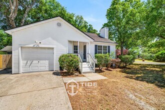 Building Photo - Modern Living in the Heart of West Ashley