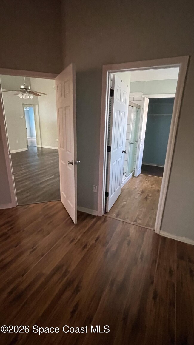 Building Photo - 2555 Street Pauls Dr