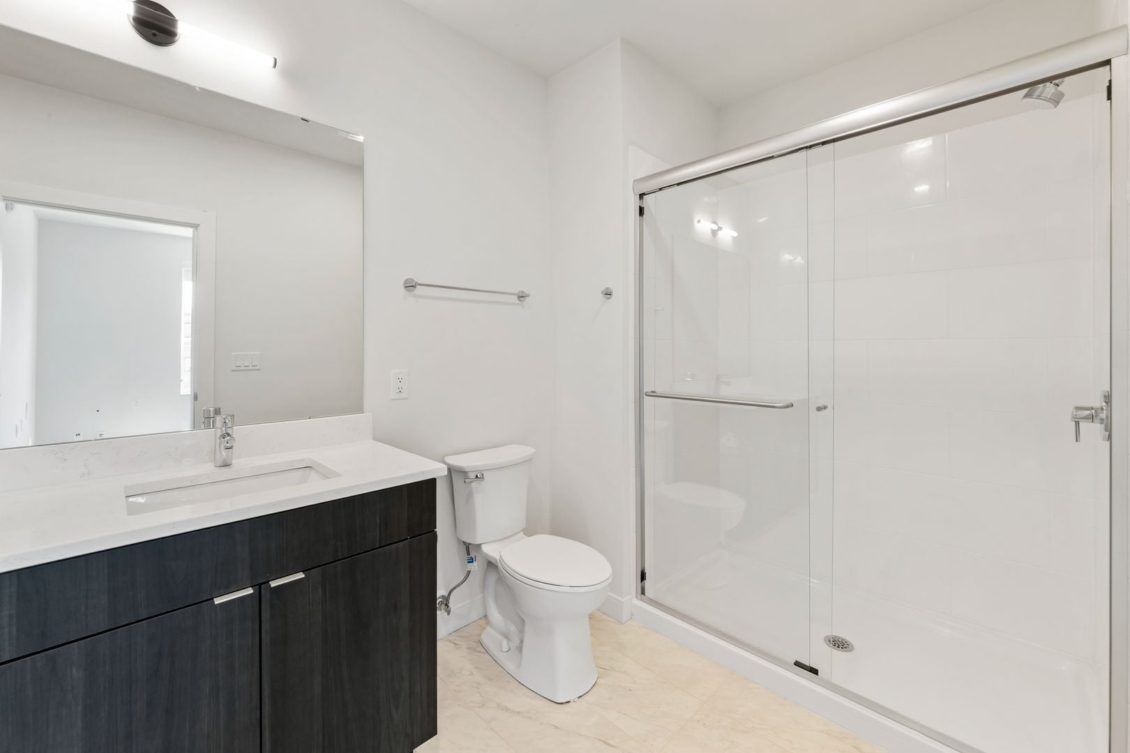 Building Photo - 5945 6th Ave