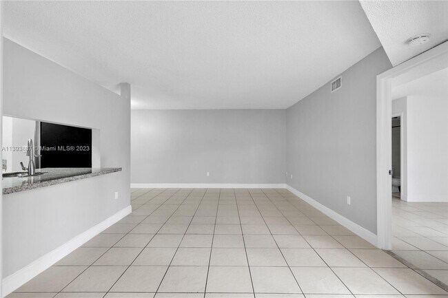 Primary Photo - 15665 SW 74th Cir Dr