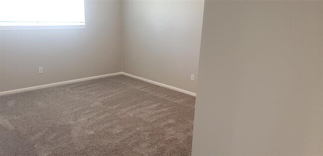 Building Photo - 7715 Deadwood Dr