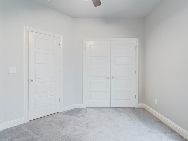 Building Photo - 940 W Ashmore Landing Loop