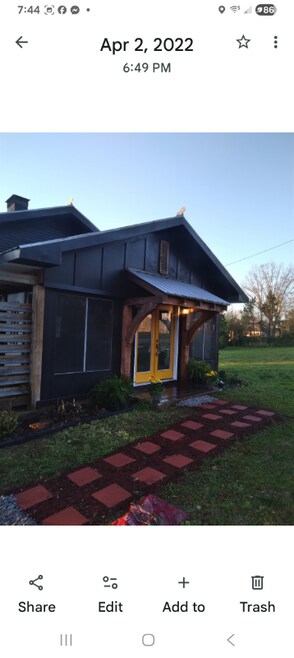 Building Photo - 5177 Eastern Valley Rd