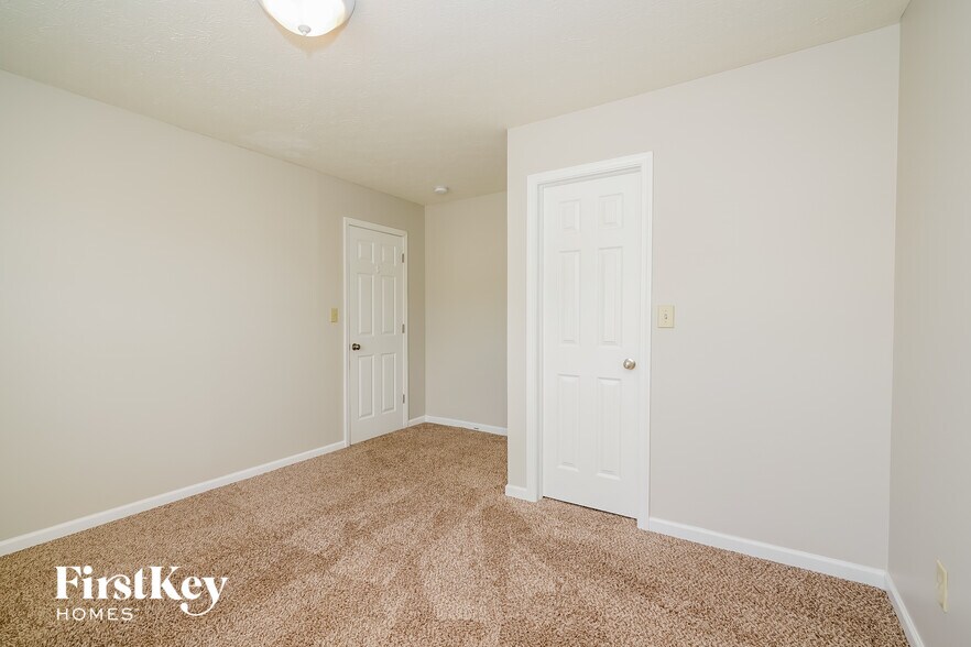 Building Photo - 881 Briarstone Dr