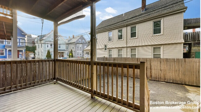 Building Photo - 823 Dorchester Ave