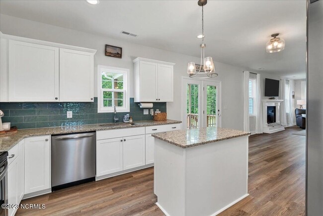 Building Photo - 712 Burley Oak Dr
