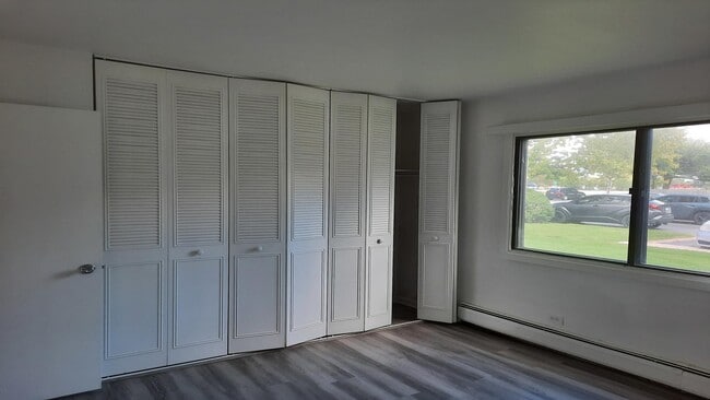 Building Photo - Spacious & Updated 2-Bed, 2-Bath Condo in ...