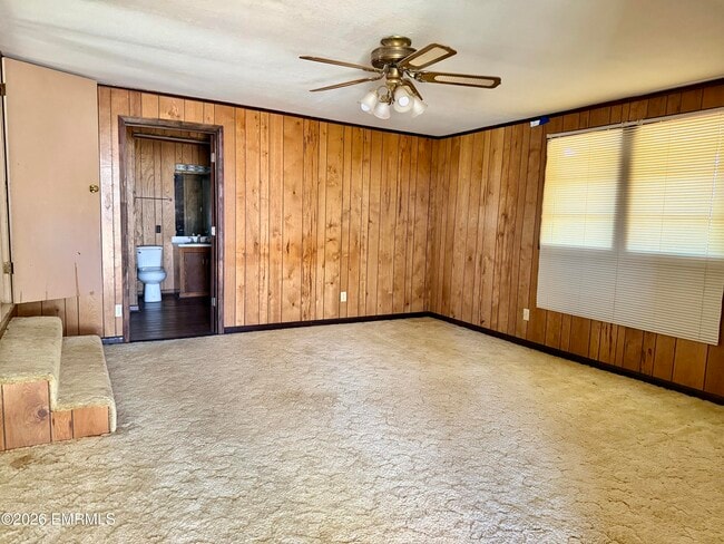 Building Photo - 3725 Kay Dr