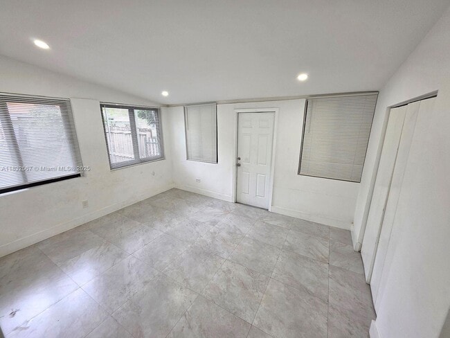 Building Photo - 1102 NW 103rd St