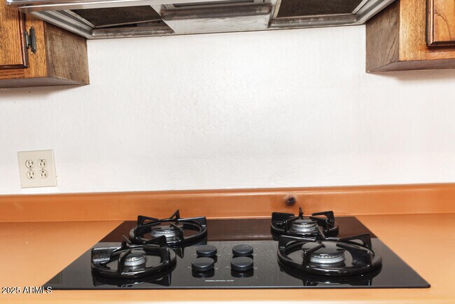 Building Photo - 2601 N 68th Pl