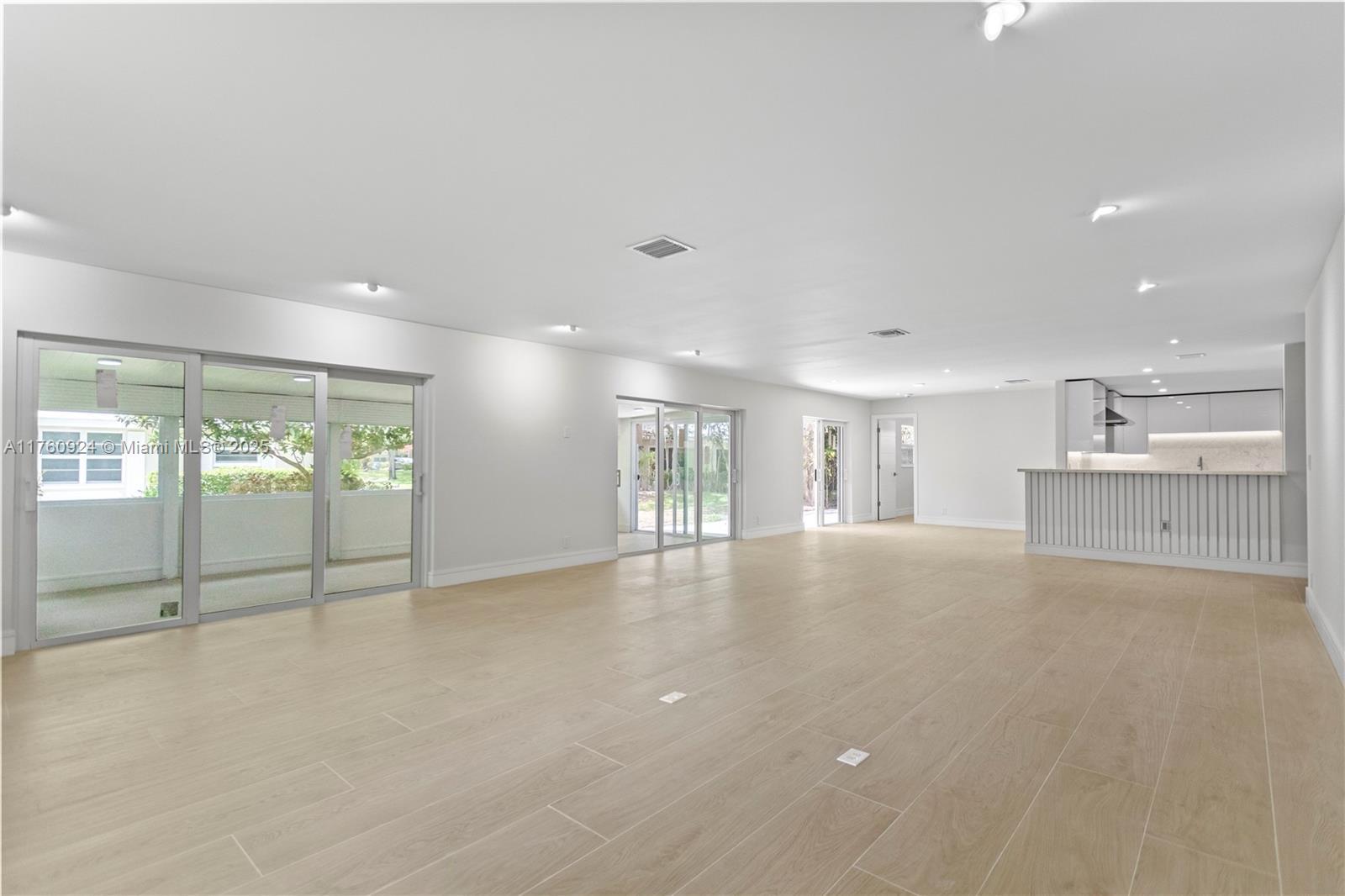 Building Photo - 809 Cypress Blvd