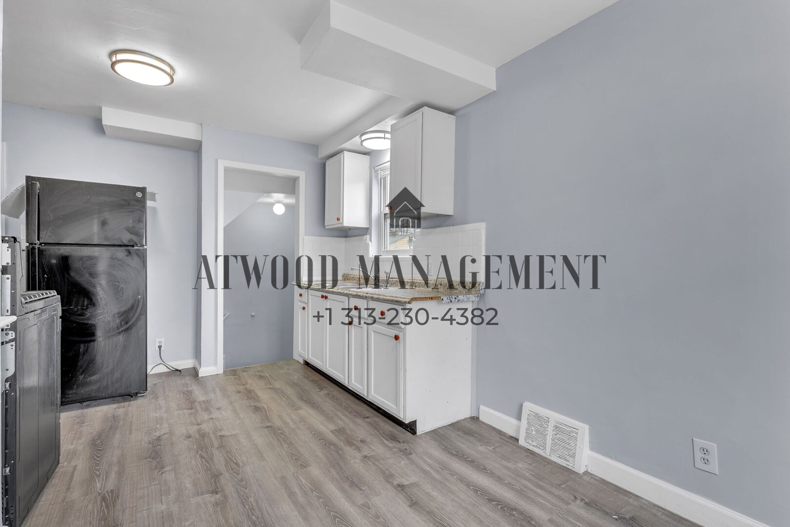 Building Photo - This beautifully updated 3-bedroom, 1-bath single-family home is ready for move-in!