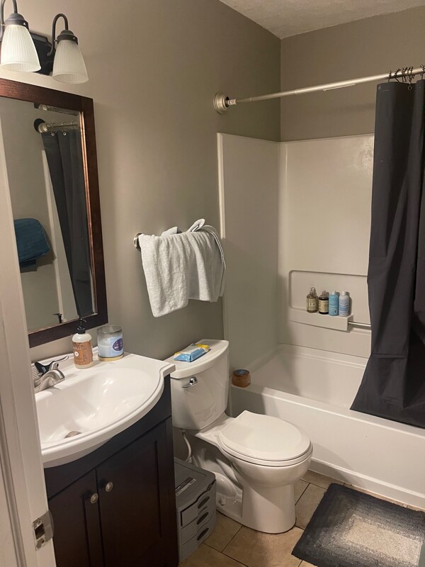 Building Photo - 7806 Barkwood Dr