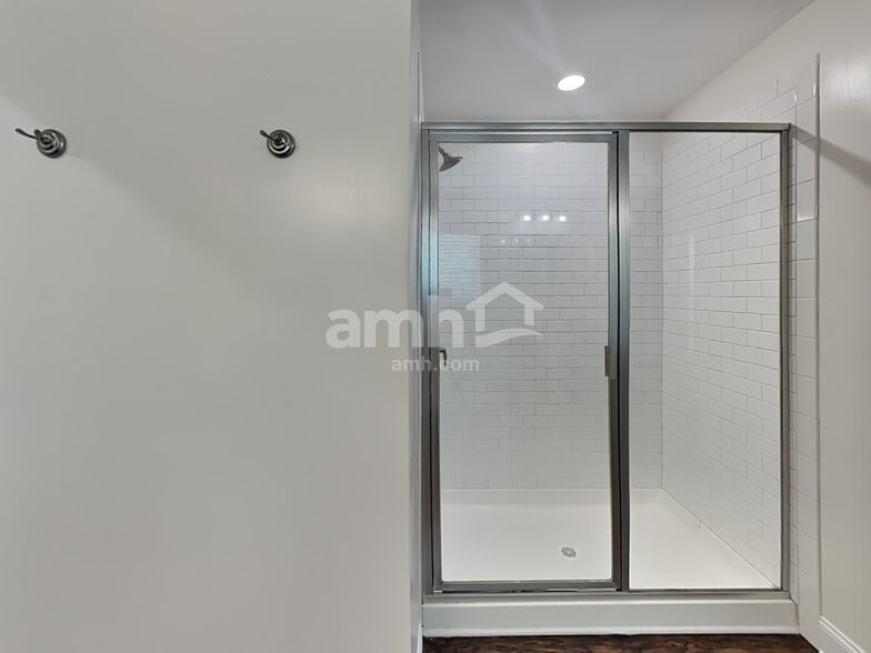 Building Photo - 455 Pearson Cir