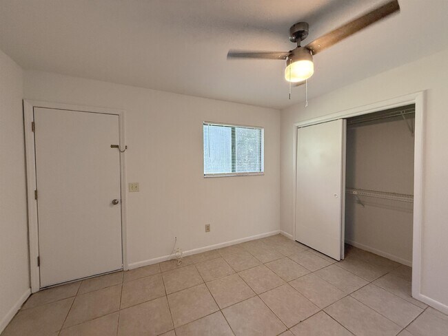 Building Photo - 3825 Osprey Cir
