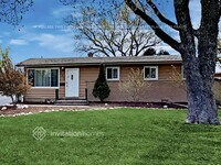 Building Photo - 253 E La Porte Dr