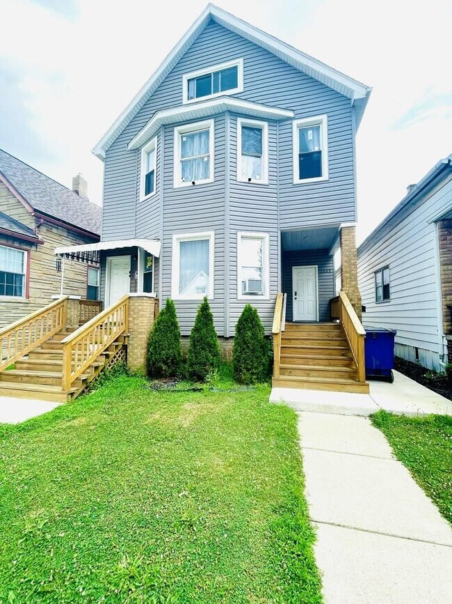 Building Photo - 2621 Edwin St