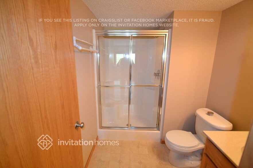 Building Photo - 336 Brady St