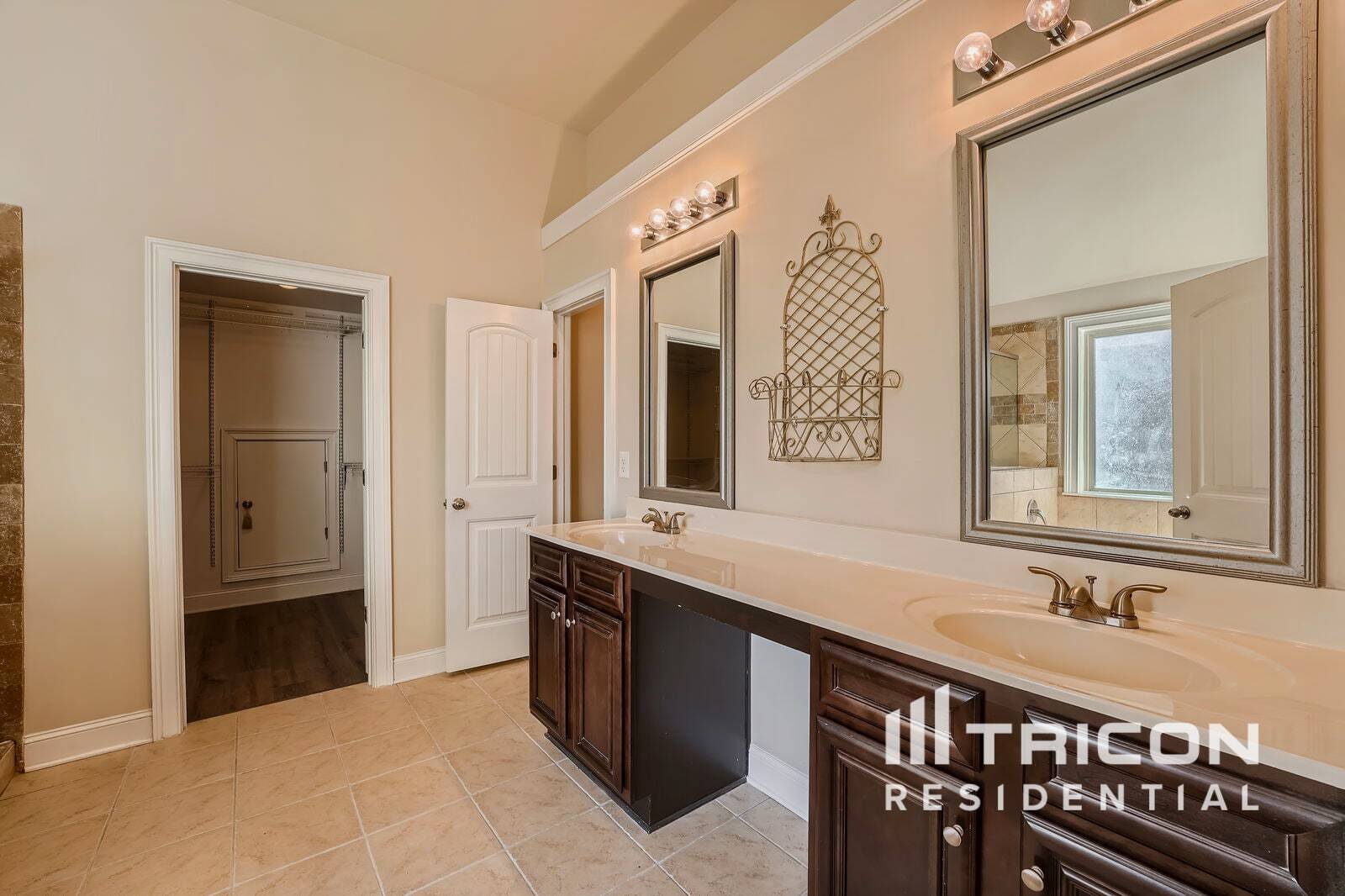 Building Photo - 296 Prescott Dr