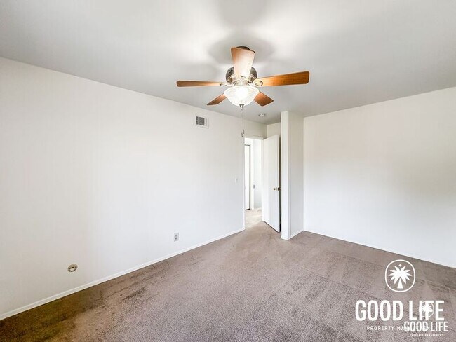 Building Photo - 6747 Parkside Ave