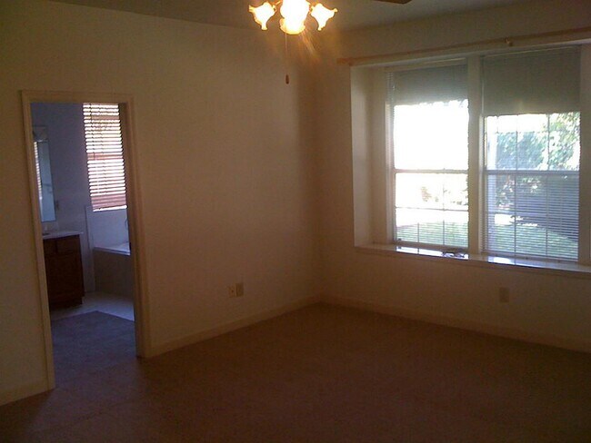 Building Photo - 11206 E Travelers Way Cir