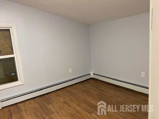 Building Photo - 310 Somerset St