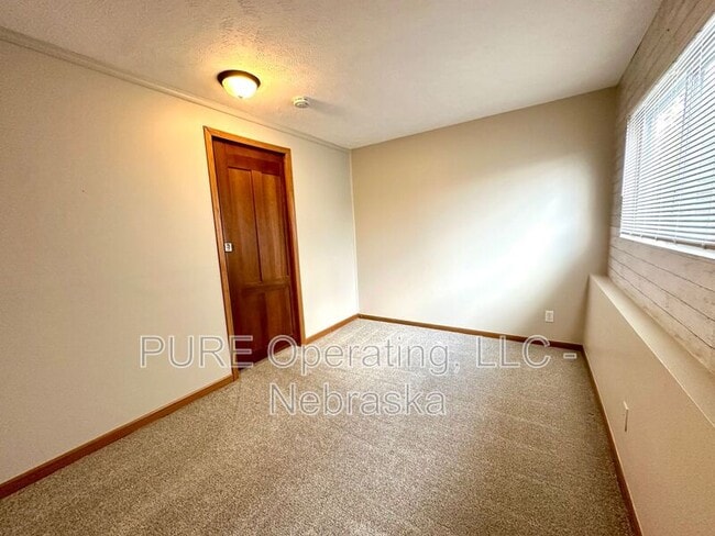 Building Photo - 6215 N 128th St