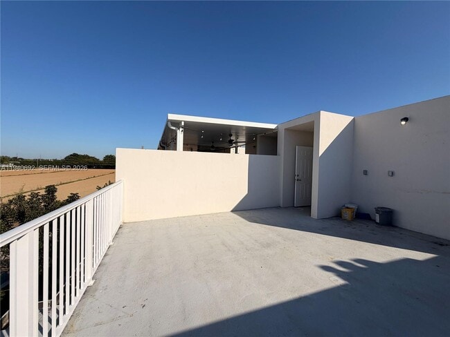 Building Photo - 25823 SW 145th Ave