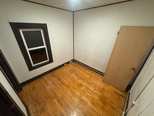 Building Photo - 2628 W 3rd St