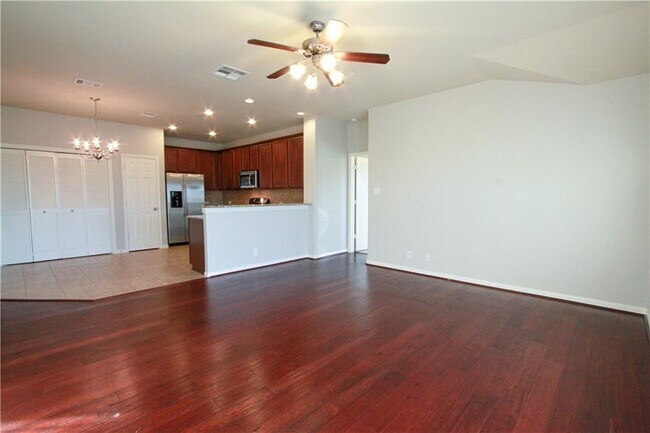 Building Photo - 3101 Davis Ln