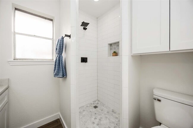 Building Photo - 12418 A Bar Dr