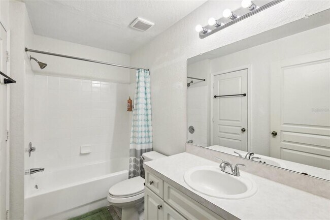 Building Photo - 17104 Carrington Park Dr