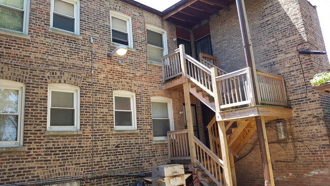Stairwells - 7954-7958 S Harvard Ave