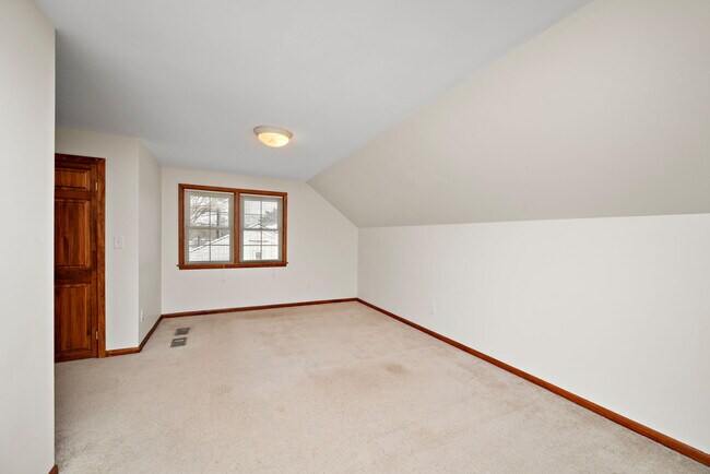 Master Suite - 3322 Meridian Dr