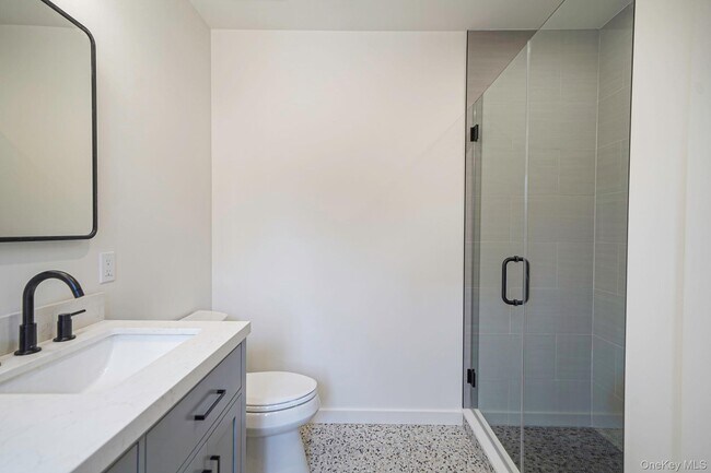 Building Photo - 23 Roosevelt Blvd