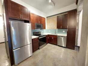 Building Photo - 6819 Avenue C