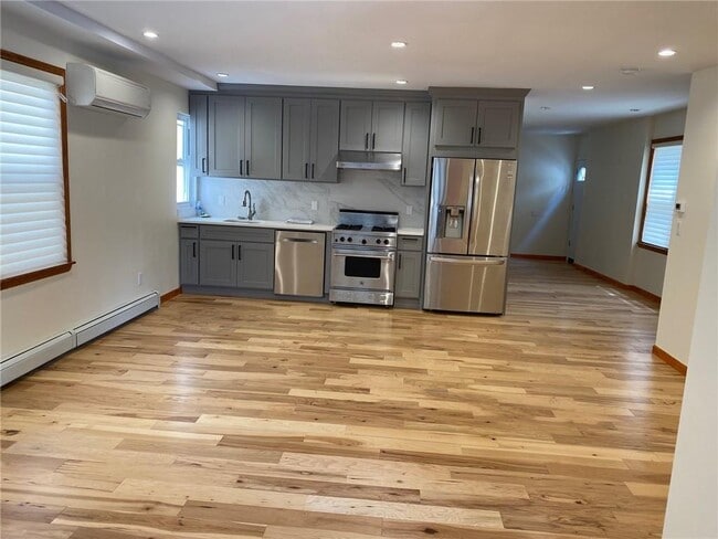 Building Photo - 65 Bay Ridge Pkwy