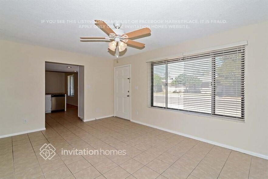 Building Photo - 7341 W Shangri La Rd