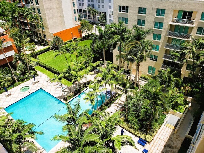 Building Photo - 2001 Biscayne Blvd