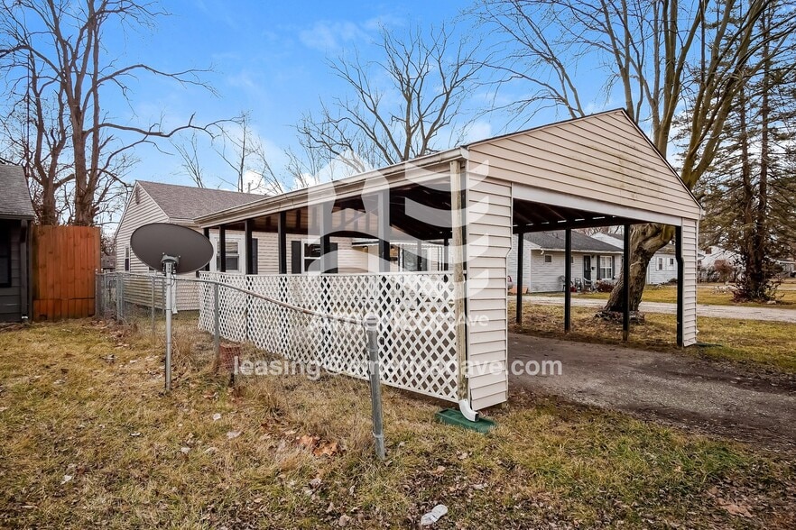 Building Photo - 4709 E 33rd St