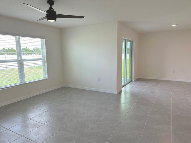 Building Photo - 4259 SW 53rd Ln Rd