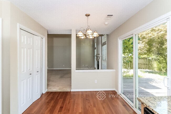 Building Photo - 1074 Wenham Ln