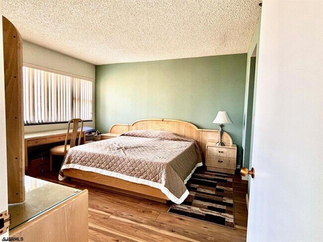 Building Photo - 3101 Boardwalk