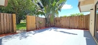 Building Photo - 539 Green Springs Pl