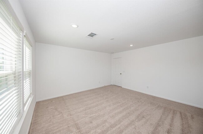 Building Photo - 6802 Hobby Wind Ridge Dr