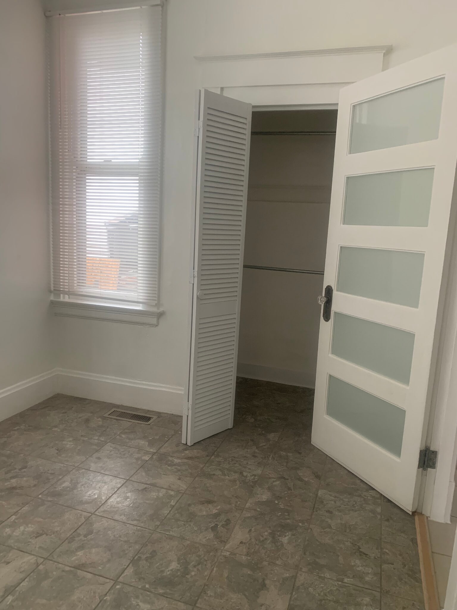2nd bedroom - 911 Putnam St