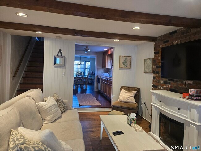 Building Photo - 892 Reef Rd