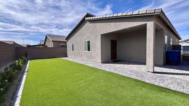 Building Photo - Single Story 3 Bedroom 3 bath home in Tule Springs! NEWLY BUILT! GATED COMMUNITY