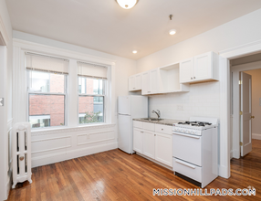 Building Photo - 49 Worthington St